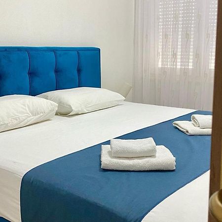 Apartments Domane Nenad เนอุม ภายนอก รูปภาพ