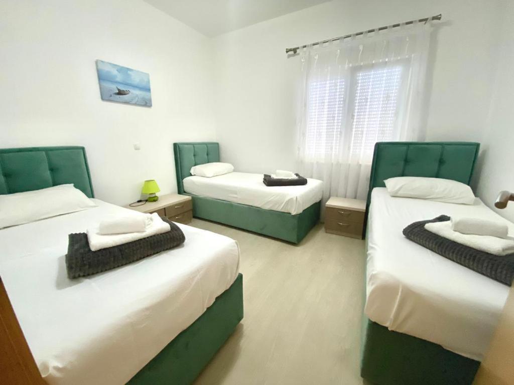Apartments Domane Nenad เนอุม ภายนอก รูปภาพ