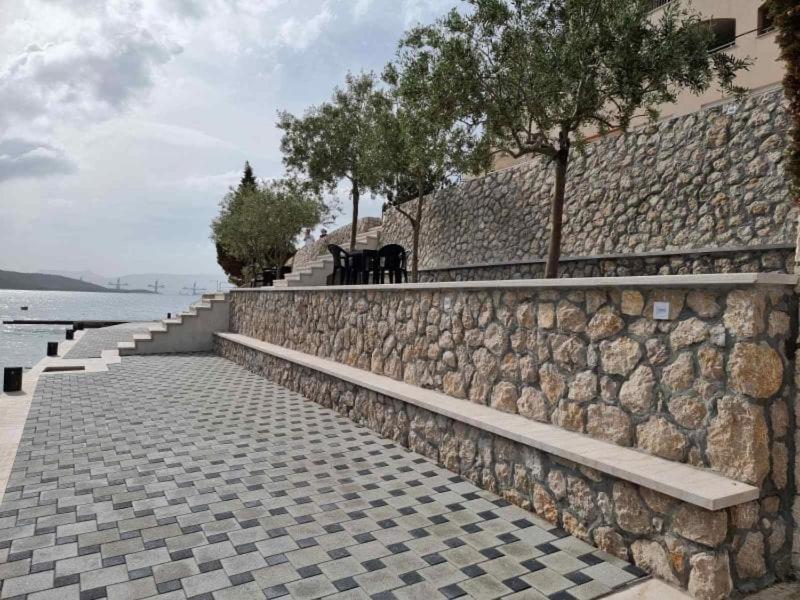 Apartments Domane Nenad เนอุม ภายนอก รูปภาพ